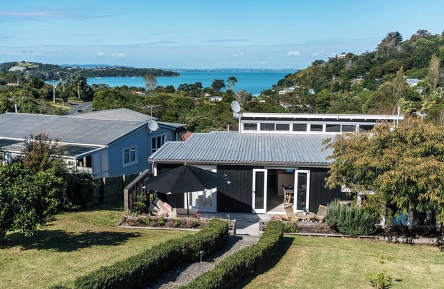 Tikapa Moana Views | Waiheke Island