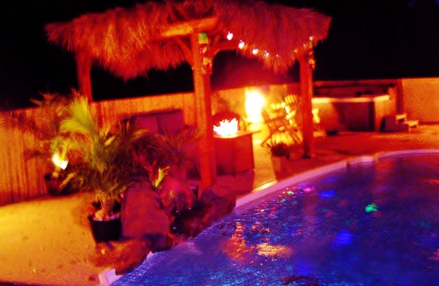 TIKI POOL & SPA, GOLF CART, KAYAK, WATERFALL, FIREPIT EXCELLENT LIGHTHOUSE VIEWS