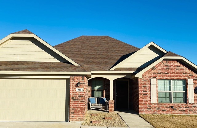 *Timberland Cottage* Sleeps 6. Minutes to Casino, Concerts, Lake, College
