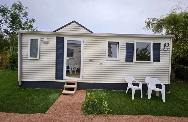Tiny house 6B by pond - ideal for expats, entrepreneurs & nature lovers