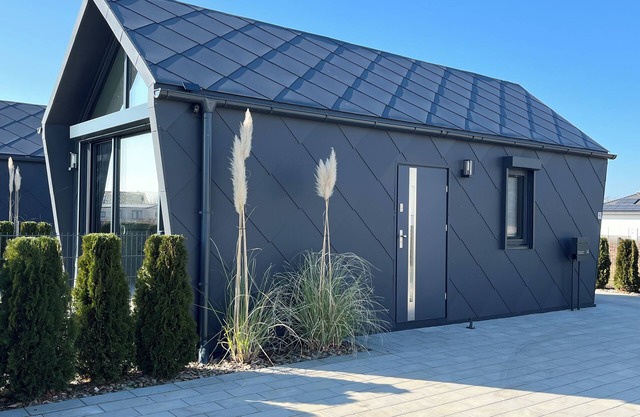 Tiny vacation home Hilde by the lake with private beach 4 persons