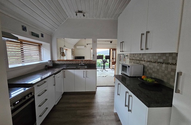 Tirimoana Family Beach House