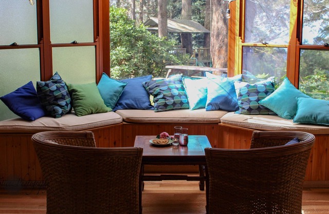 Tomah Retreat, BREATHE with Fireplace and Garden Sauna near Botanic Gardens, Next to the Botanical G