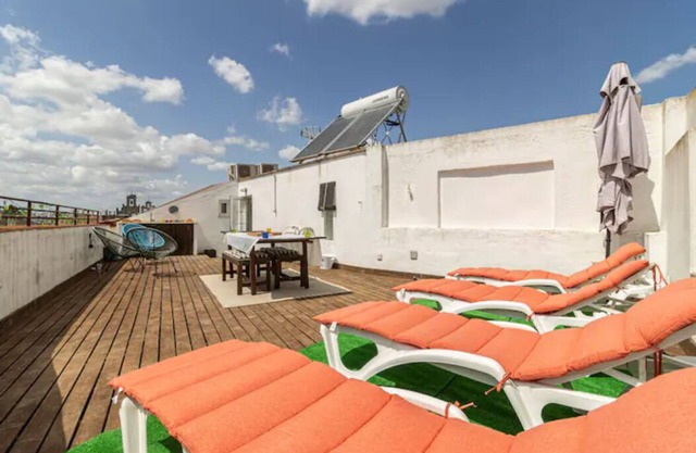 Top Home Penthouse & Solarium Center Suite