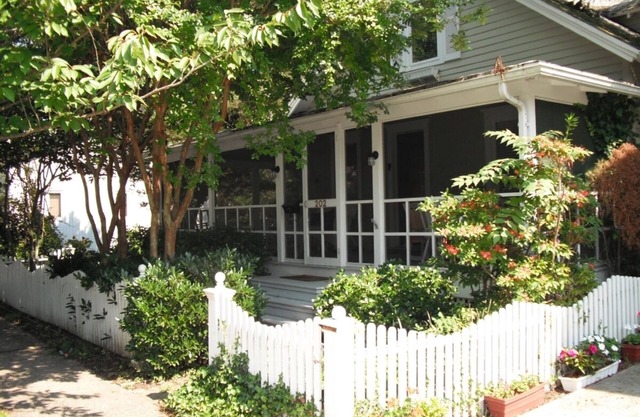 Top Performer! Quintessential historic cottage