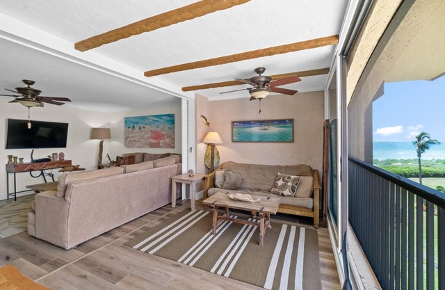 Tortuga – 2BR on Beach, Heated Pool & Sauna