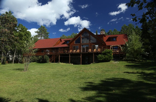Totagatic Lodge, A Great Place for Family Get Togethers! See Video!