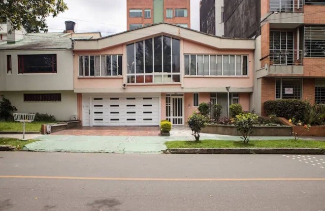 TOURISTIC HOUSE-SU HOGAR LEJOS DE CASA