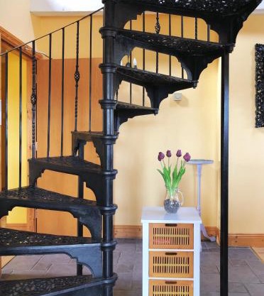 Town center duplex with lift