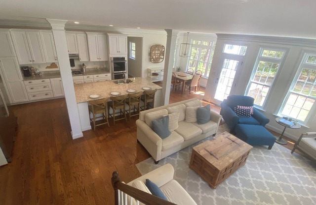 TOWN + COUNTRY 4 BR House on Capital Trail - Charles City, Williamsburg