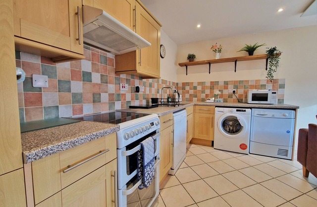 Town End - an one bedroom (larger) that sleeps 2 guests in 1 bedroom