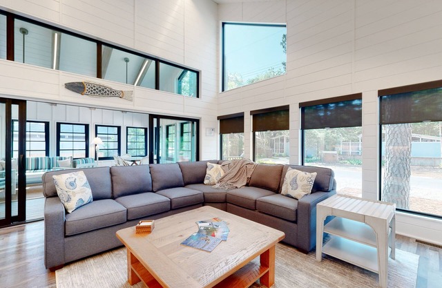 Town of Dewey Beach modern home with grill & outdoor showers - prime location