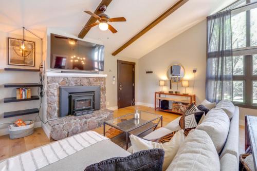 Townhome Near Dtwn Flagstaff Grill, Golf and Relax!