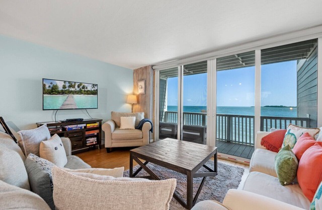 Townhouse w/Endless Gulf views