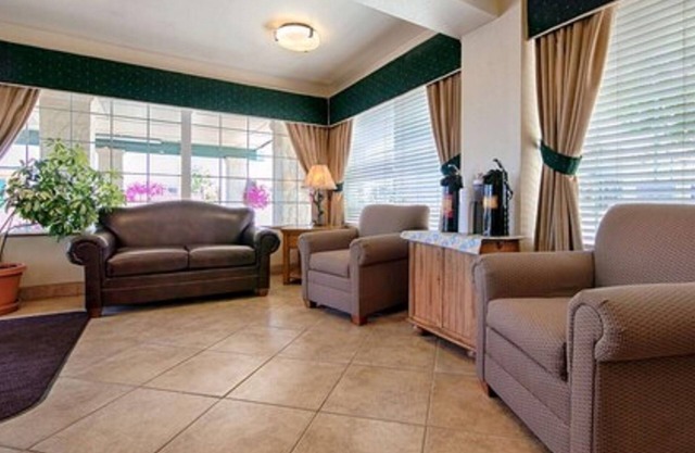 Trailside Inn