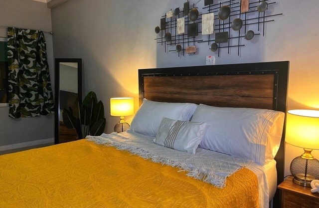 Tranquil 2 beds 2.5 bath nestled in a Beautiful Neighborhood.