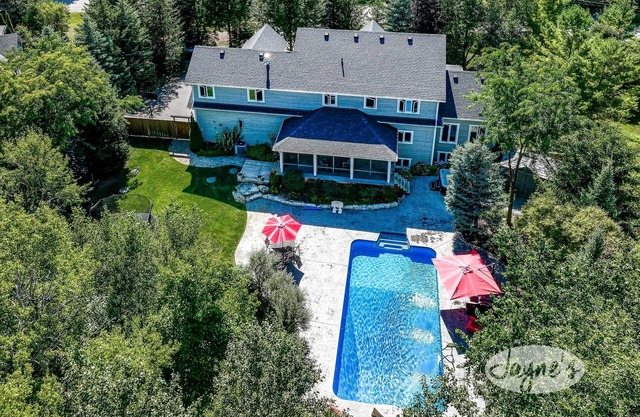 Tranquil 4 bed 4 bath home in Collingwood