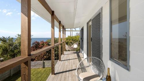 'tranquil Beachfront Retreat'