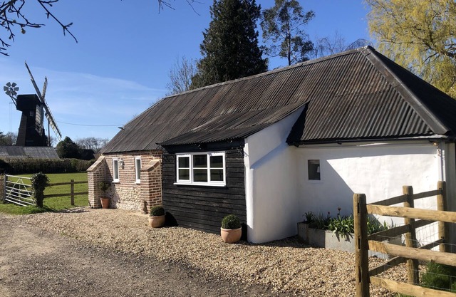 Tranquil grade II listed barn next to historic windmill