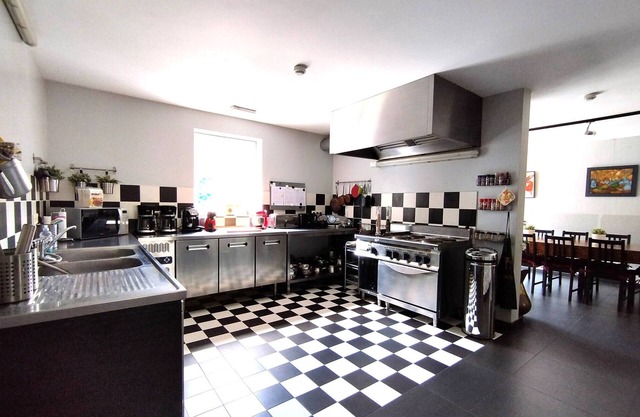 Tranquil Retreat in Hamoir, Belgium - Perfect for Families & Friends