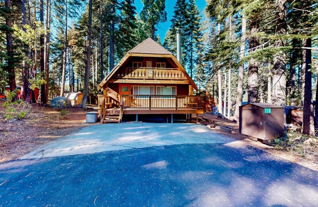 Tranquil Treehouse Haven