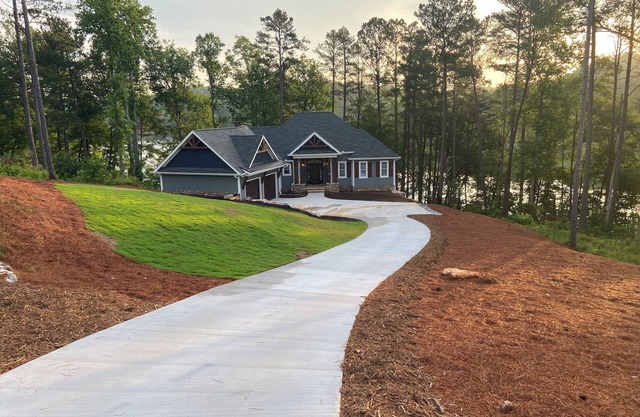 Tranquility Cove - Gated community on Lake Keowee