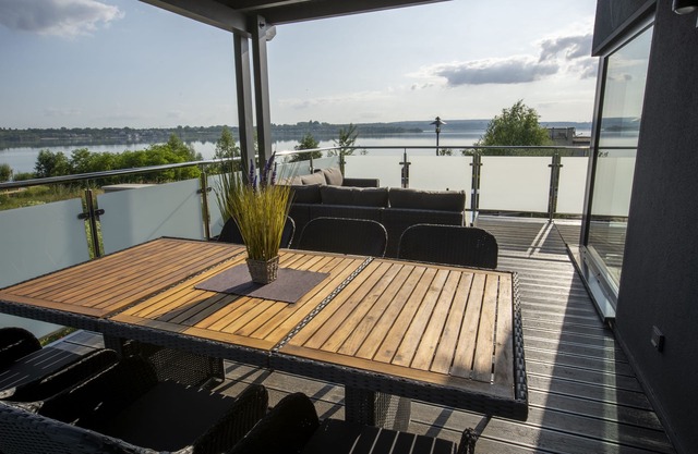 Traumhaus 6 Personen,150m²,sauna,wanne,kamine,terrassen,garten,grill,sky TV