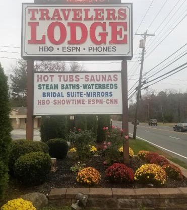 Travelers Lodge
