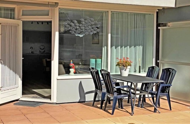 | Travl.is Expats | NL # Joure Lakeside Gem