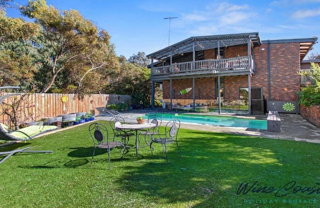 Treehaven by Wine Coast Holiday Rentals