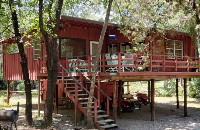 Treehouse Cabin/Beach and Lake Access
