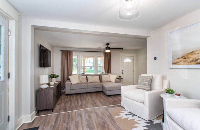 Trendy Ohio City - Comfy King Beds - Walkable