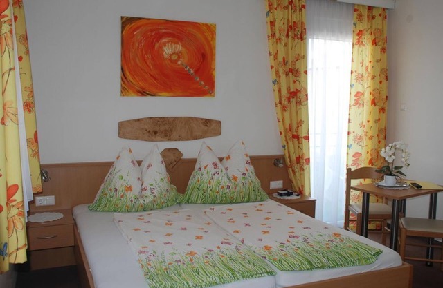 Triple room, balcony, lake view OST - Pension Agnes