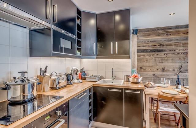 Triplex apartment for 6 - Cleaning and linens included