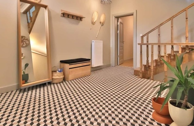 TRIPLEX VILLA IN HEART OF THE CITY