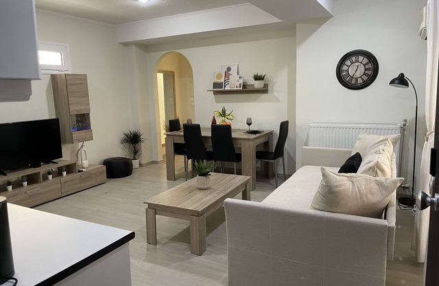 Triptolemus Stay Inn