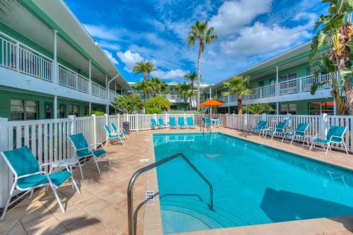 Tropic Terrace #19 - Beachfront Resort Suite