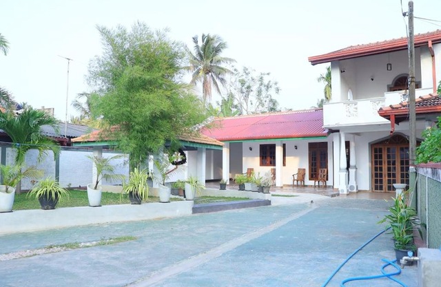 Tropical Annexe at Costa's Villa, Entire House