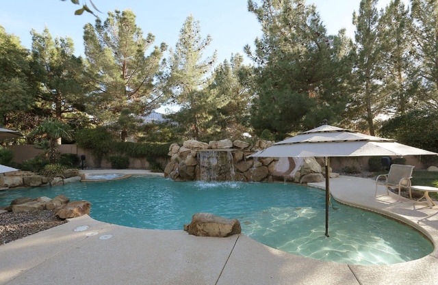Tropical Las Vegas Vacation Luxury Home