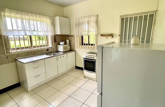 Tropical Paradise in Paramaribo 3 - Room House
