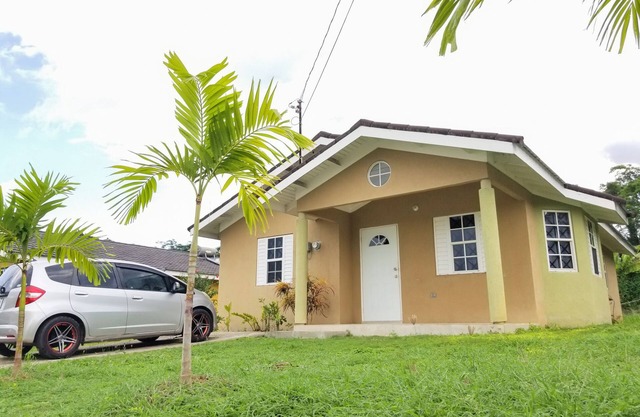 Tropix Villa on the Coast