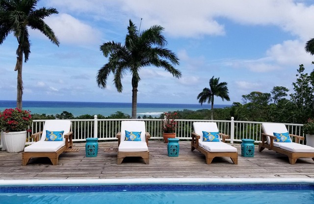 Tryall Club: Island House (Staffed 3 Bed Villa W/Amz. Sea Views, 3 Min to Beach)