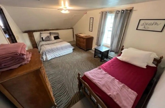 Tug hill house. 1 mile from snow ridge!