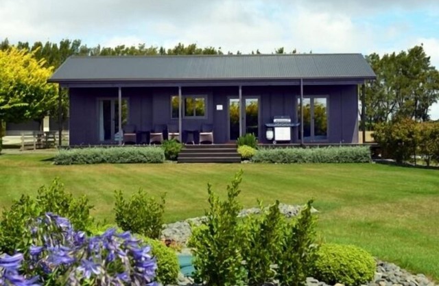 Tuki Tuki Cottages.Syrah Cottage