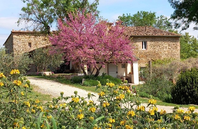 Tuscan Hideaway with Views and Pool