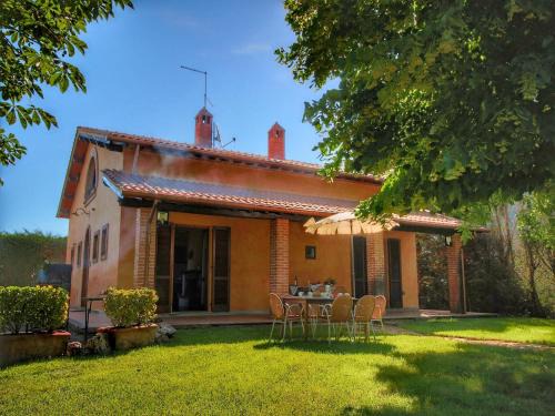 Tuscan Retreat with Pool