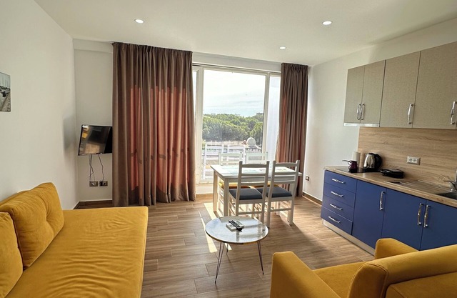 TuttoMondo Apartments for 4-5 persons in Mali Robit,Golem with WiFi, AC