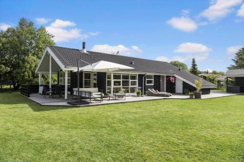 TV1610-Bindslev-Agerhonevej-8