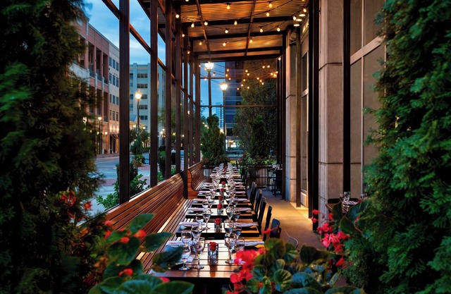 Twelve Midtown, Autograph Collection