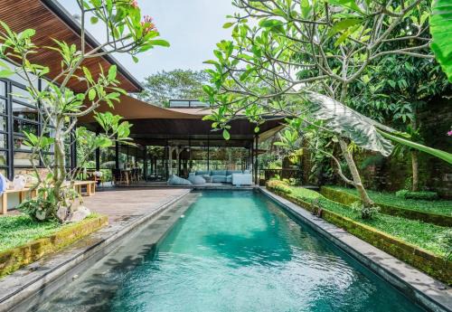Twin House Ubud - Stay Where Art Meets Architecture - Ubud Designer Villa Retreat